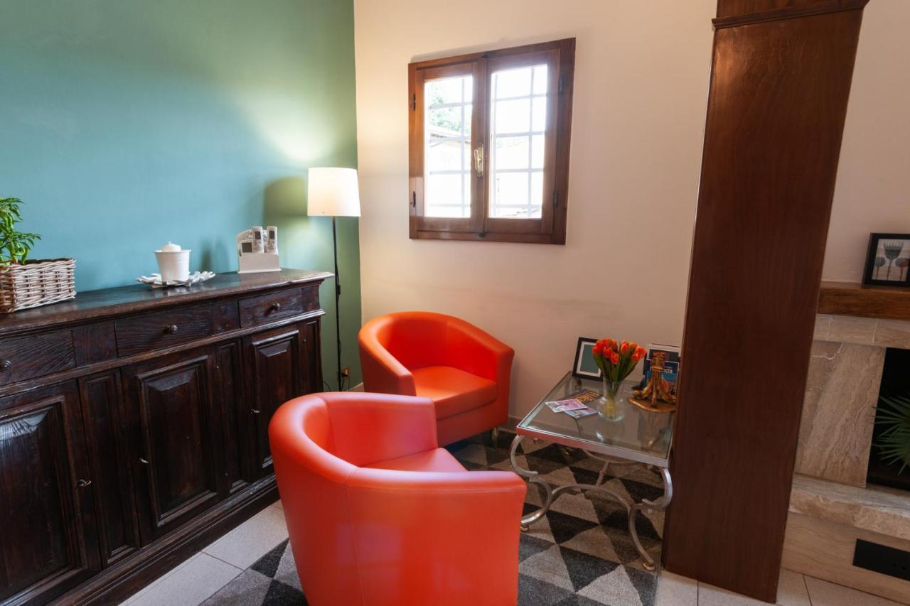 Duccio Flat Santa Maria Novella Apartment Firenze Bagian luar foto